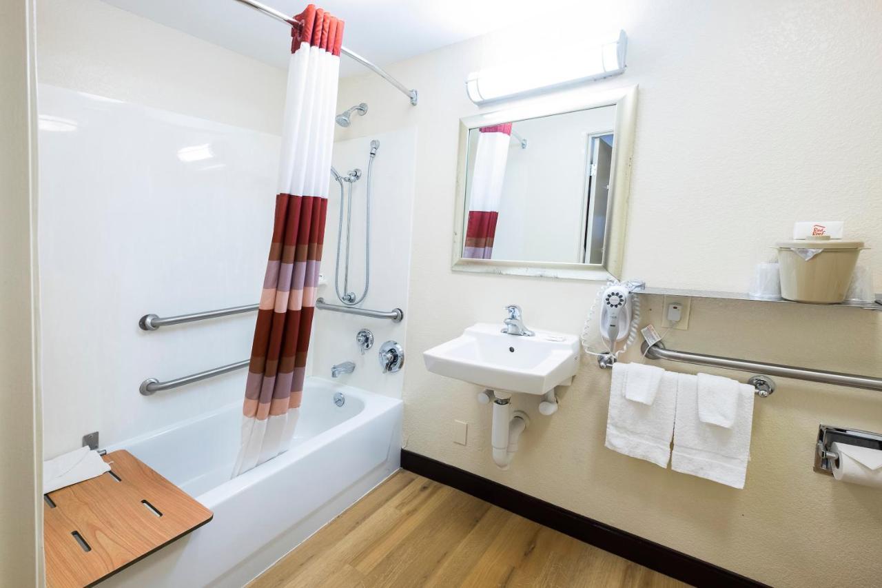 Red Roof Inn Huntington Barboursville Eksteriør bilde